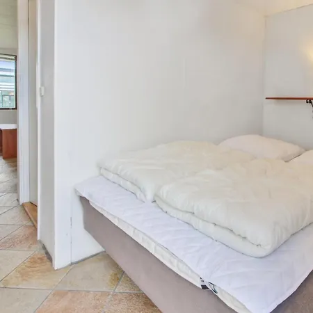 Gunnlaug - 500m From The Sea By Interhome Lakolk