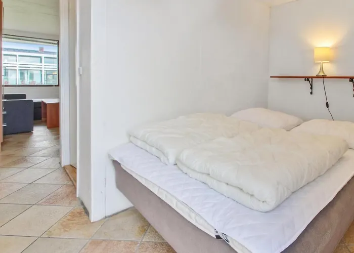 Gunnlaug - 500m From The Sea By Interhome Lakolk